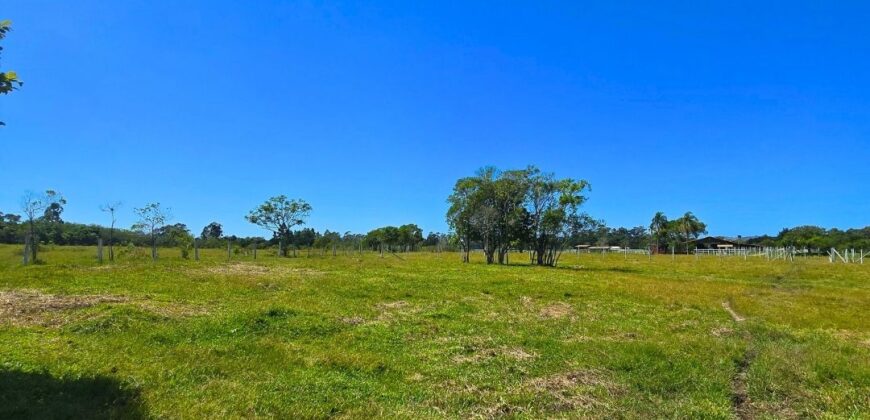 Vendo Sitio próximo as praias mais belas de Santa Catarina 