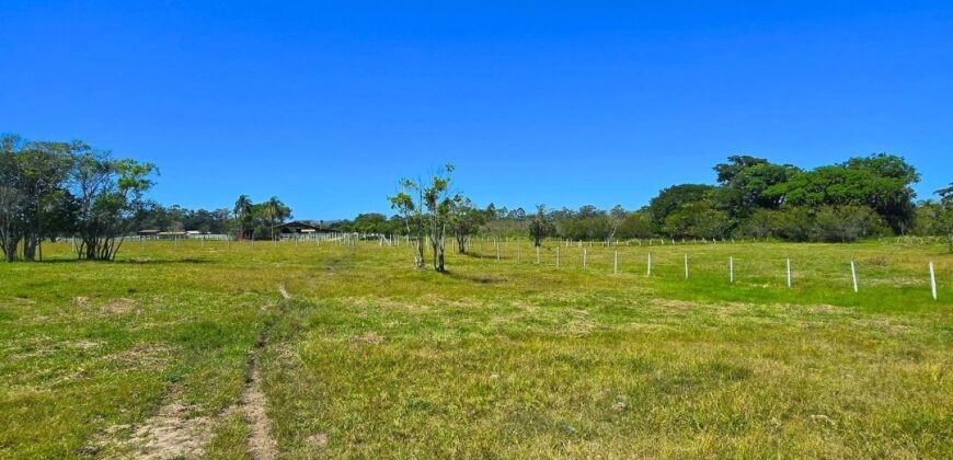 Vendo Sitio próximo as praias mais belas de Santa Catarina 