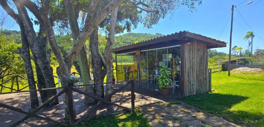 Vendo Sitio próximo as praias mais belas de Santa Catarina 