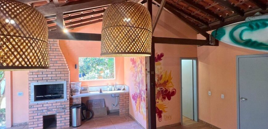 Bela casa em Imbituba, bairro Alto Arroio, á 500 metros ate lagoa de Ibiraquera 