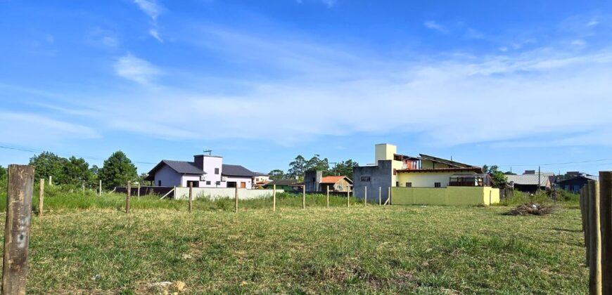 Terreno a venda em Imbituba, no bairro Arroio