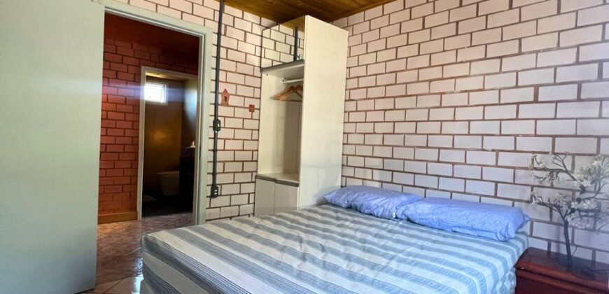 Bela casa em Imbituba, bairro Alto Arroio, á 500 metros ate lagoa de Ibiraquera 
