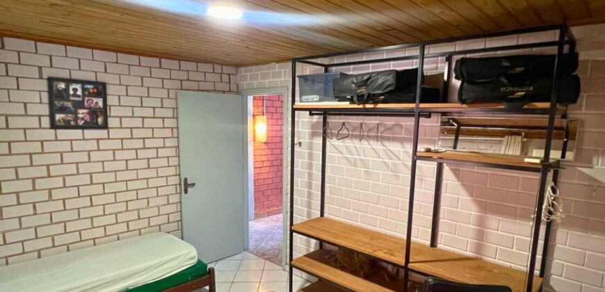 Bela casa em Imbituba, bairro Alto Arroio, á 500 metros ate lagoa de Ibiraquera 