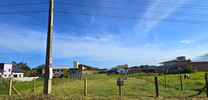 Terreno a venda em Imbituba, no bairro Arroio