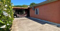 Bela casa em Imbituba, bairro Alto Arroio, á 500 metros ate lagoa de Ibiraquera 