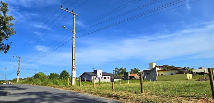 Terreno a venda em Imbituba, no bairro Arroio