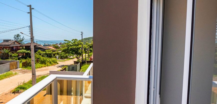 Sobrado a venda localizado na Ribanceira, á 800metros da Praia da Ribanceira.