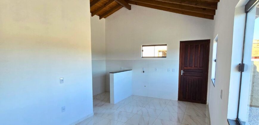 Casa em Imbituba localizada no bairro Alto Arroio, próximo a br 101