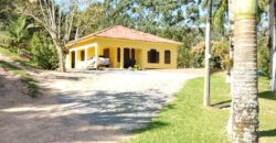 Sitio a venda com linda vista para a  Lagoa Imaruí, localizado em Imaruí-SC