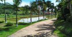 Sitio a venda com linda vista para a  Lagoa Imaruí, localizado em Imaruí-SC