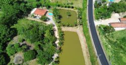 Sitio a venda com linda vista para a  Lagoa Imaruí, localizado em Imaruí-SC