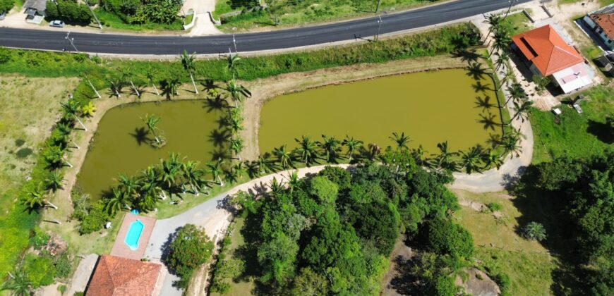 Sitio a venda com linda vista para a  Lagoa Imaruí, localizado em Imaruí-SC