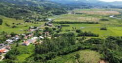 Sitio a venda com linda vista para a  Lagoa Imaruí, localizado em Imaruí-SC