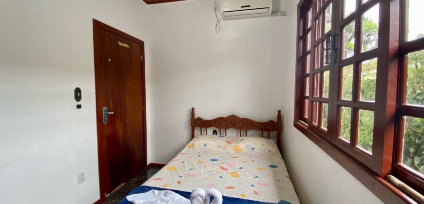 Casa em Imbituba, no bairro Alto Arroio a 600 metros até a lagoa de Ibiraquera