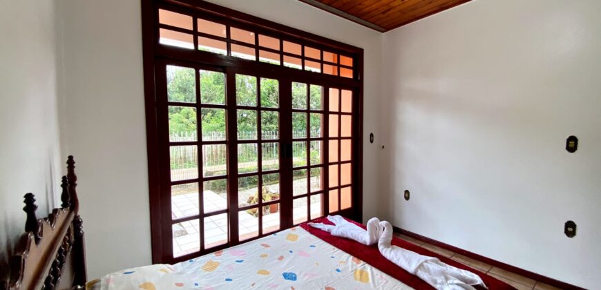 Casa em Imbituba, no bairro Alto Arroio a 600 metros até a lagoa de Ibiraquera