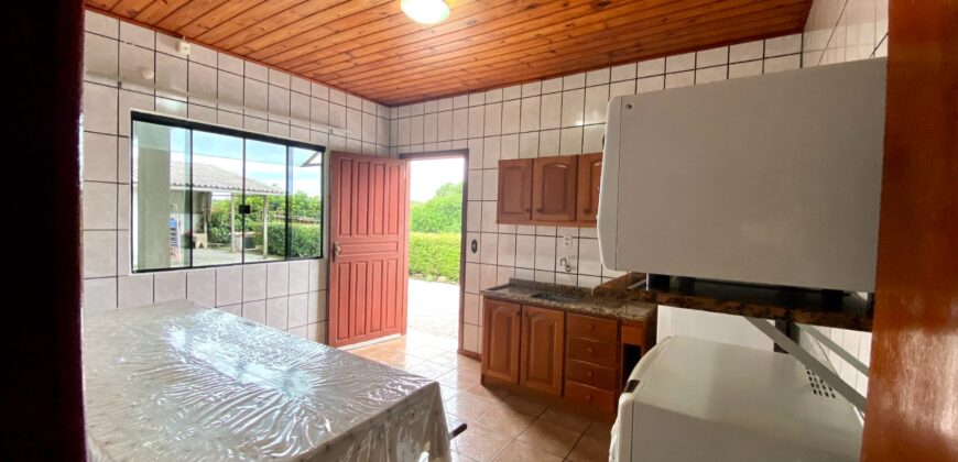 Casa em Imbituba, no bairro Alto Arroio a 600 metros até a lagoa de Ibiraquera