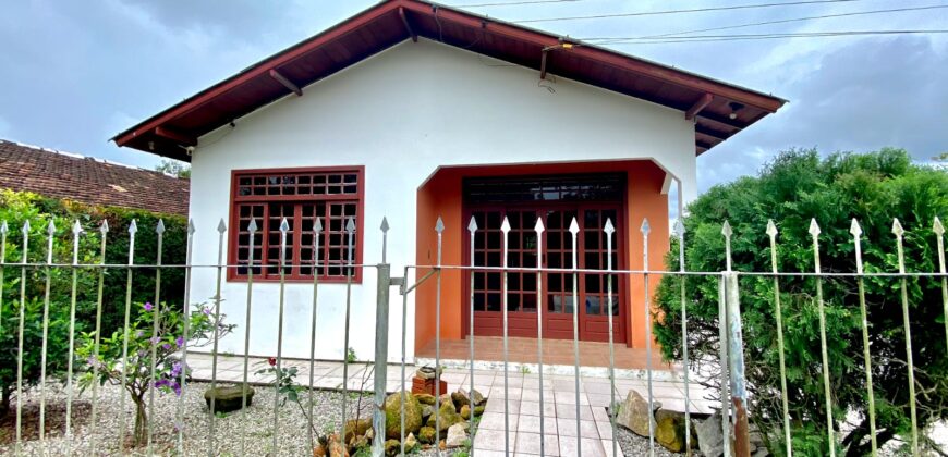 Casa em Imbituba, no bairro Alto Arroio a 600 metros até a lagoa de Ibiraquera