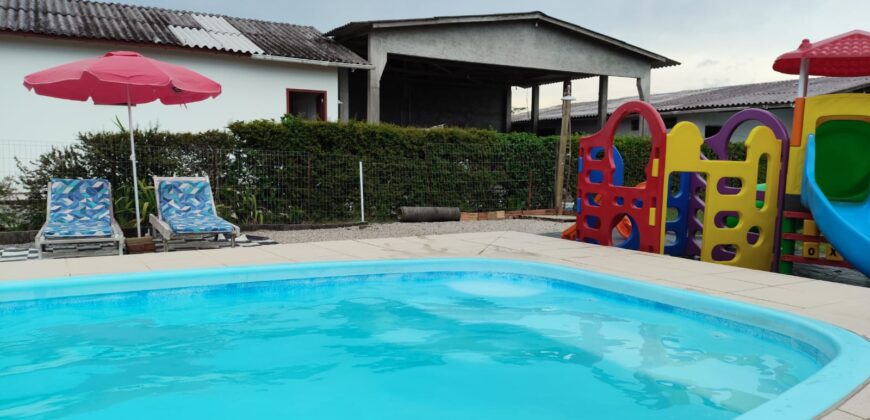 Casa em Imbituba, no bairro Alto Arroio a 600 metros até a lagoa de Ibiraquera