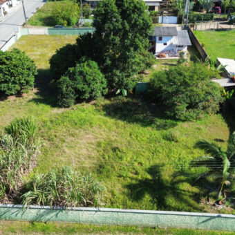 Terreno a venda no bairro Alto Arroio, Imbituba-SC.