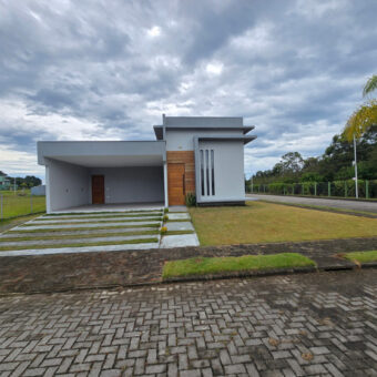 Casa no condomínio Ho’okipa, no Alto Arroio, Imbituba-SC