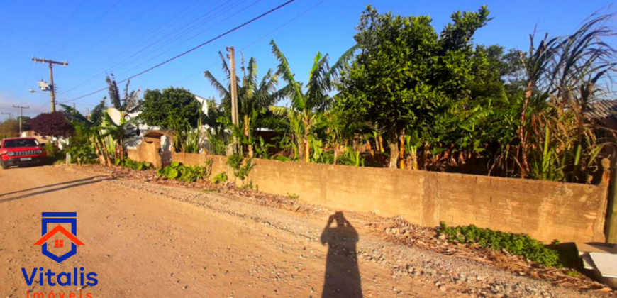 Chácara escriturada á venda em Imbituba, no bairro Campo da Aviação á 600  metros da Praia