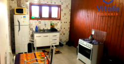 Casa á venda em Imbituba, localizada no bairro Alto Arroio, á 500m até a lagoa de Ibiraquera e 6km até a Praia da Barra de Ibiraquera