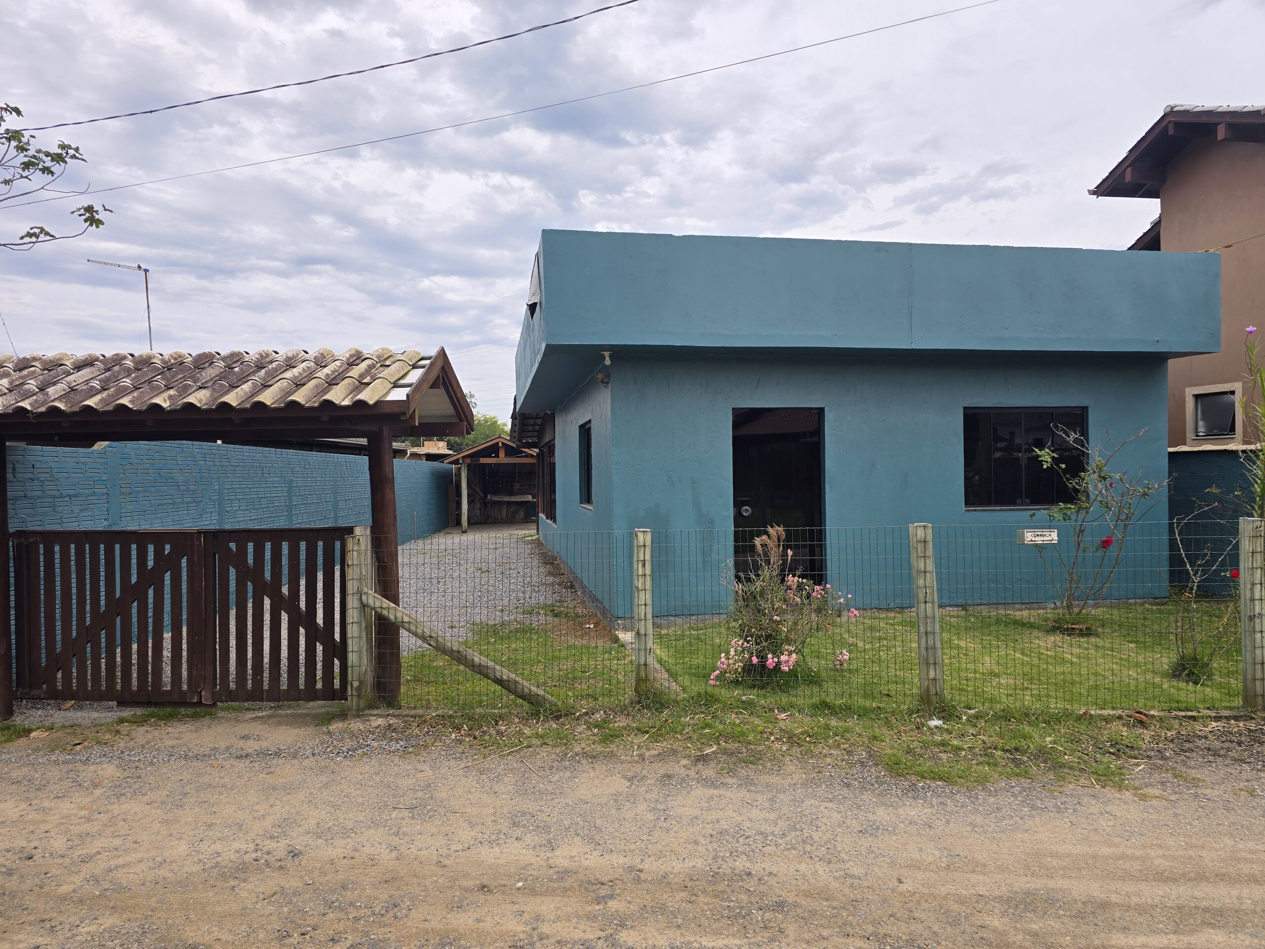 Casa em Imbituba, no bairro Alto Arroio á 300m até a lagoa de Ibiraquera