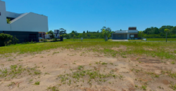 Terreno em Imbituba localizado no bairro Arroio, situado no condomínio Ho’okipa, a 250 metros até a lagoa de Ibiraquera