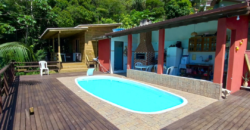 02 casas á venda situada na Praia da Gamboa -SC