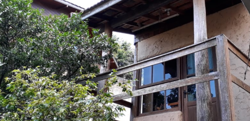02 casas á venda situada na Praia da Gamboa -SC