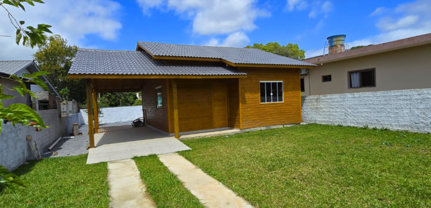 Casa em Imbituba localizada no bairro Alto Arroio á 500 metros até a lagoa de Ibiraquera