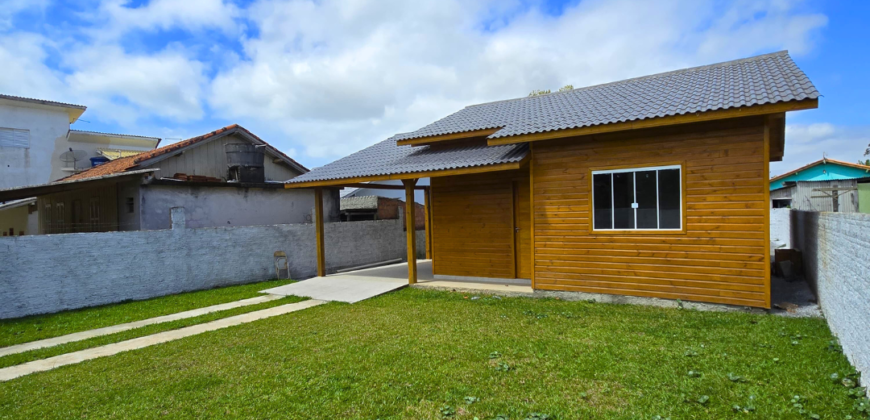 Casa em Imbituba localizada no bairro Alto Arroio á 500 metros até a lagoa de Ibiraquera