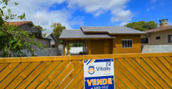 Casa em Imbituba localizada no bairro Alto Arroio á 500 metros até a lagoa de Ibiraquera