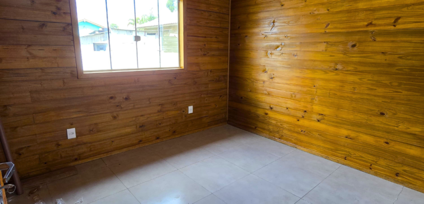 Casa em Imbituba localizada no bairro Alto Arroio á 500 metros até a lagoa de Ibiraquera