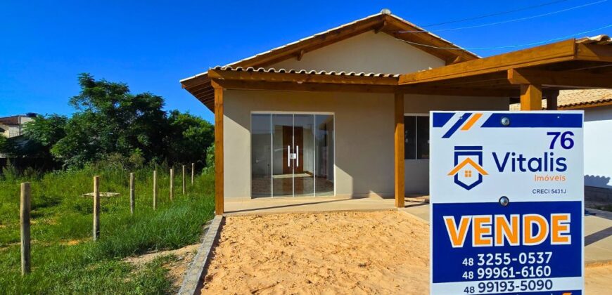Casa em Imbituba localizada no bairro Alto Arroio á 600 metros ate a lagoa