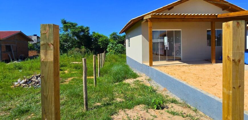 Casa em Imbituba localizada no bairro Alto Arroio á 600 metros ate a lagoa
