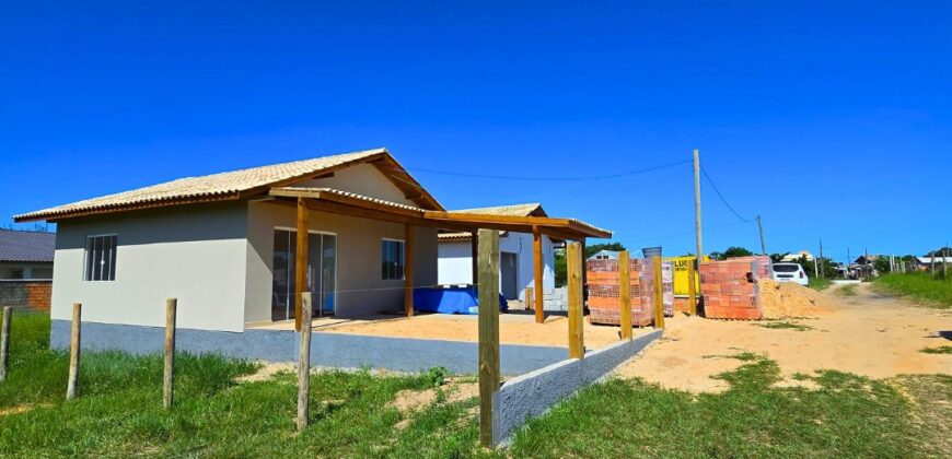 Casa em Imbituba localizada no bairro Alto Arroio á 600 metros ate a lagoa