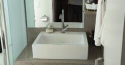 Apartamento com vista para o mar, no Residencial Mirante do Atlântico, situado na bairro Village em Imbituba