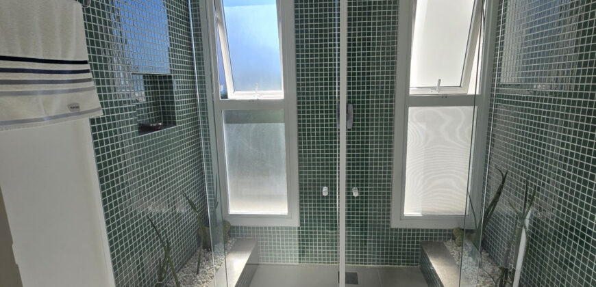 Casa à Venda no Condomínio Residencial Mar Azul, Garopaba-SC