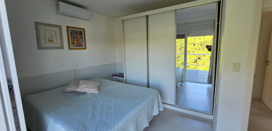 Casa à Venda no Condomínio Residencial Mar Azul, Garopaba-SC