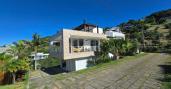 Casa à Venda no Condomínio Residencial Mar Azul, Garopaba-SC