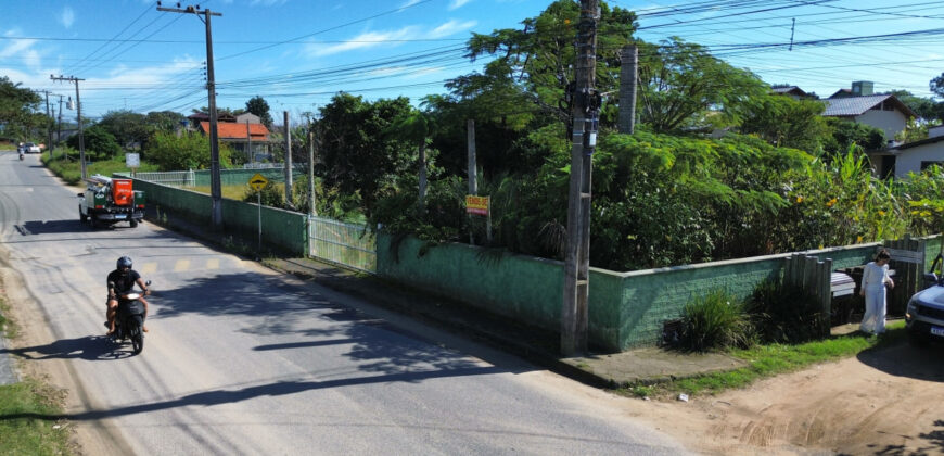 Terreno a venda no bairro Alto Arroio, Imbituba-SC.