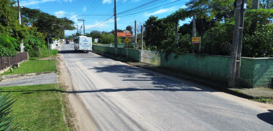 Terreno a venda no bairro Alto Arroio, Imbituba-SC.