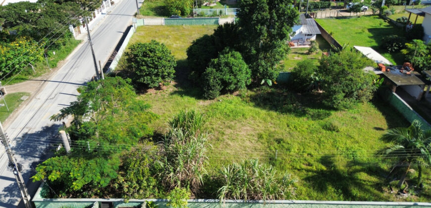 Terreno a venda no bairro Alto Arroio, Imbituba-SC.