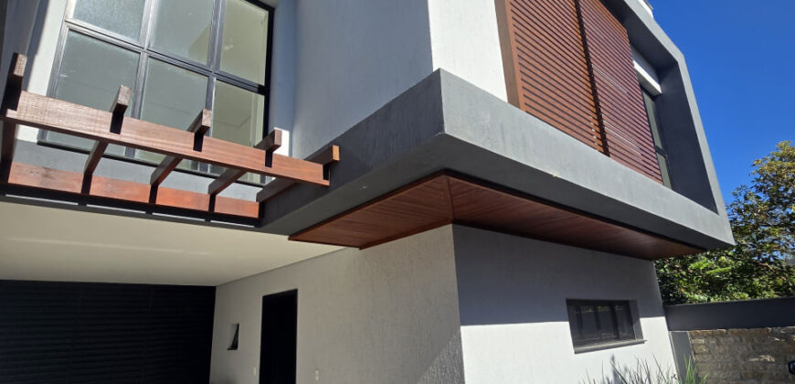 Residencial Moradas da Lagoa, localizado no centro de Garopaba-SC.