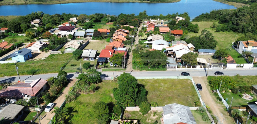 Terreno a venda no bairro Alto Arroio, Imbituba-SC.