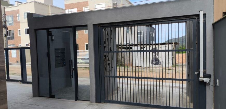 Apartamento no Pine Hall, bairro Village, Imbituba-SC