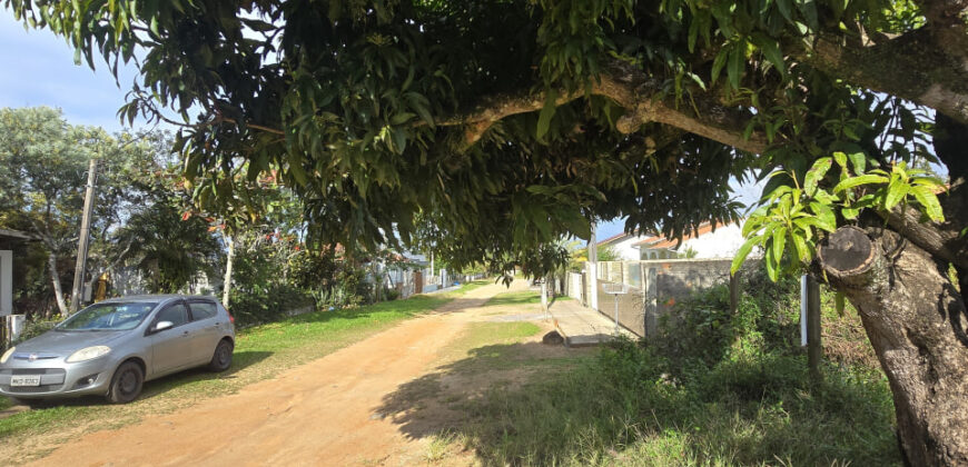 Terreno em Imbituba, no loteamento Janaina, a 80 metros ate a lagoa.