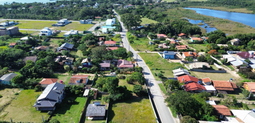 Terreno a venda no bairro Alto Arroio, Imbituba-SC.