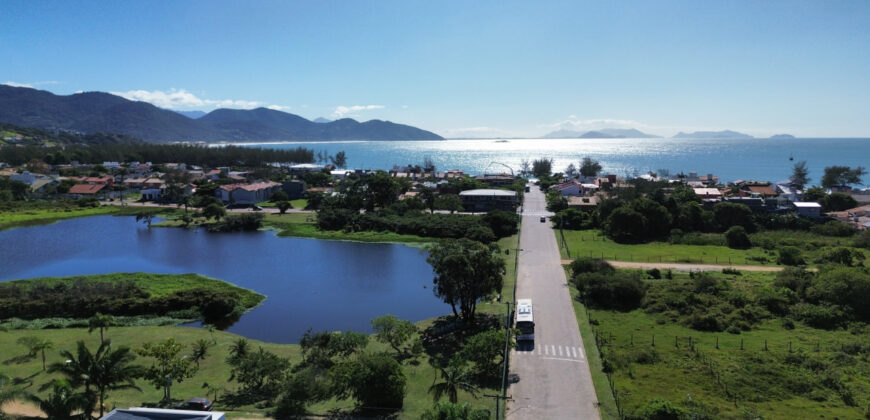 Residencial Moradas da Lagoa, localizado no centro de Garopaba-SC.